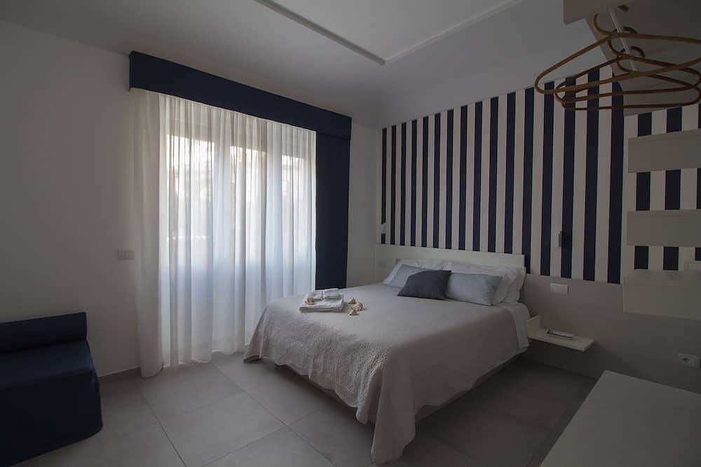 Chiàrò the beach house in Minori, Amalfi Coast