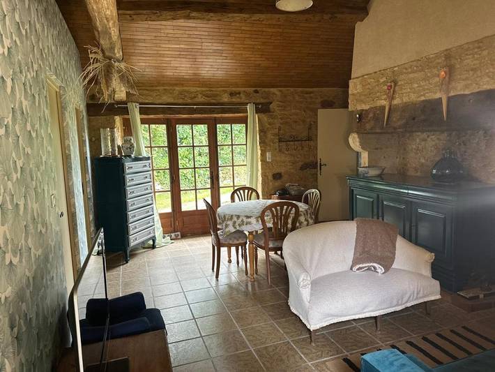 Location de vacances pour 3 personnes, avec Terrasse et Jardin ainsi que Piscine et Vue à Sauveterre-la-Lémance - 4