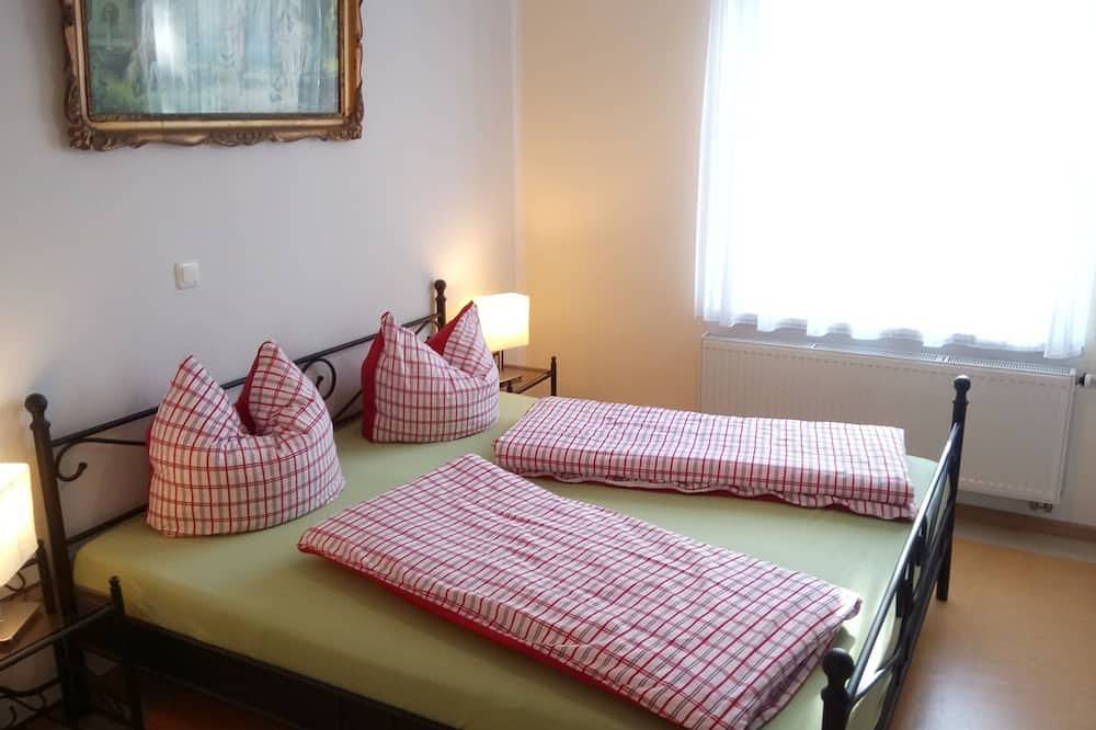 Ganze Wohnung, Moderne und neu ausgestattete Ferienwohnung in Dresden in Cossebaude, Dresden