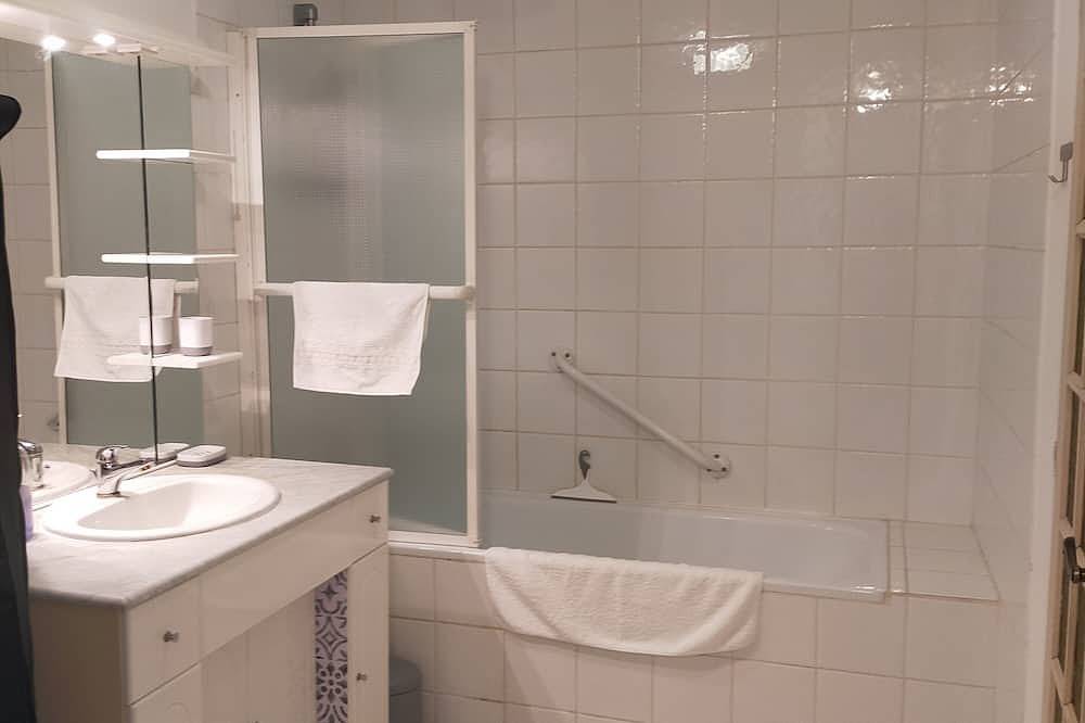 Studio ideally located at the foot of the Napoleon Bridge in Moissac, Tarn y Garona