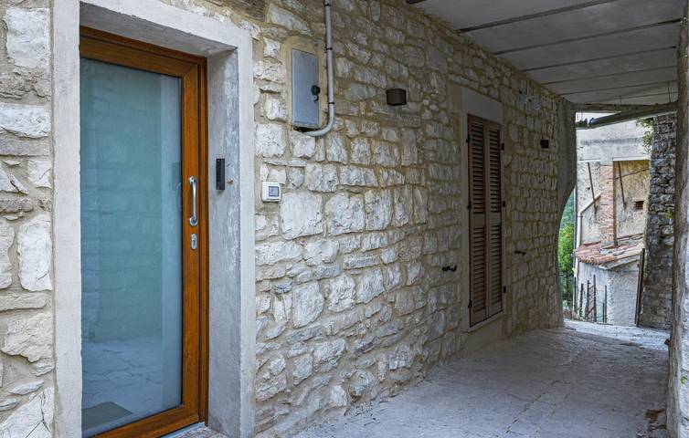 Holiday home for 4 people, with terrace and hot tub, with pets - 1
