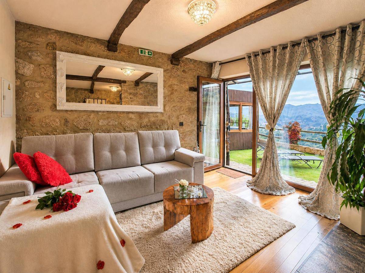 Casa Love Story - Piscina, Sauna & Jacuzzi in Soajo, Parque Nacional da Peneda-Gerês