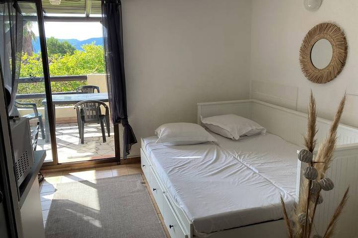 Gîte pour 4 personnes, avec balcon, animaux acceptés dans Golfe De Santa Giulia - 3