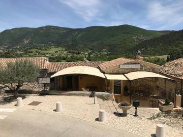 Hôtel pour 2 personnes, avec jacuzzi et jardin, animaux acceptés à Reilhanette