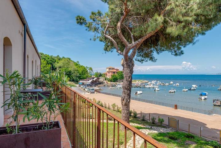 Appart’hôtel pour 3 personnes, avec jardin ainsi que vue et terrasse, animaux acceptés