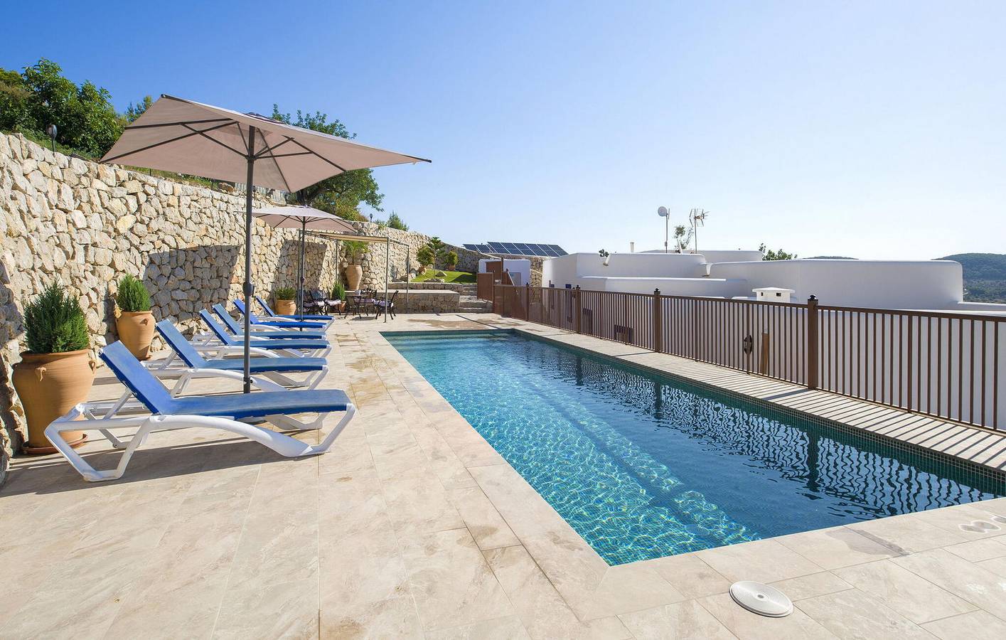 Sant Mateu d'Albarca Vacation Apartment with Pool - 2km to Coast in Sant Mateu d'Albarca, Sant Antoni de Portmany