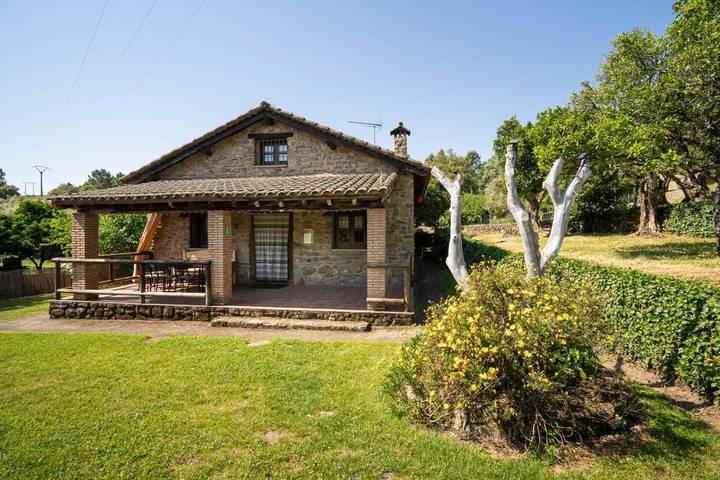 Casa de vacaciones para 6 personas, con jardín además de vistas y piscina en Provincia de Cáceres - 2