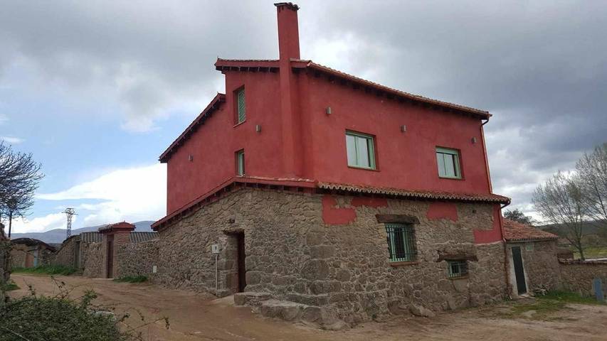 Casa rural para 14 personas, con jardín y vistas en La Iglesuela