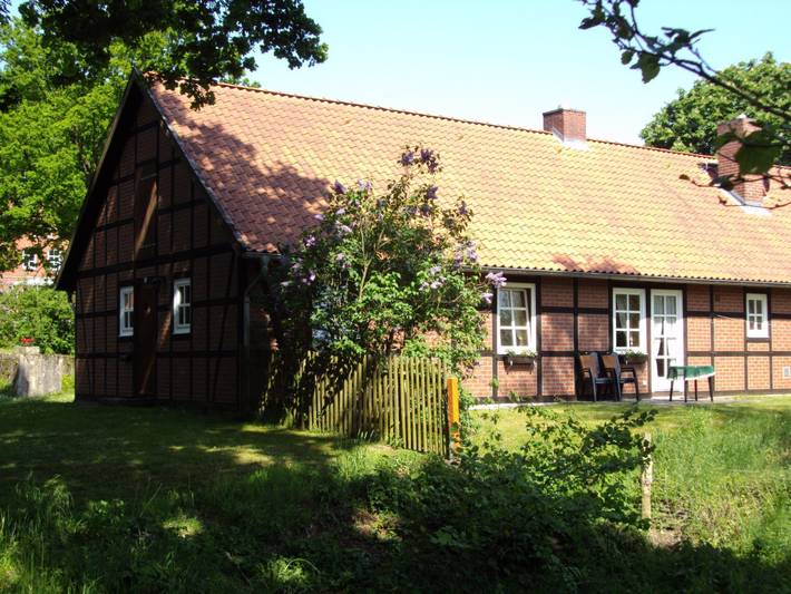 Ferienhaus für 4 Personen, mit Terrasse und Garten sowie Sauna und Seeblick in Lüneburg
