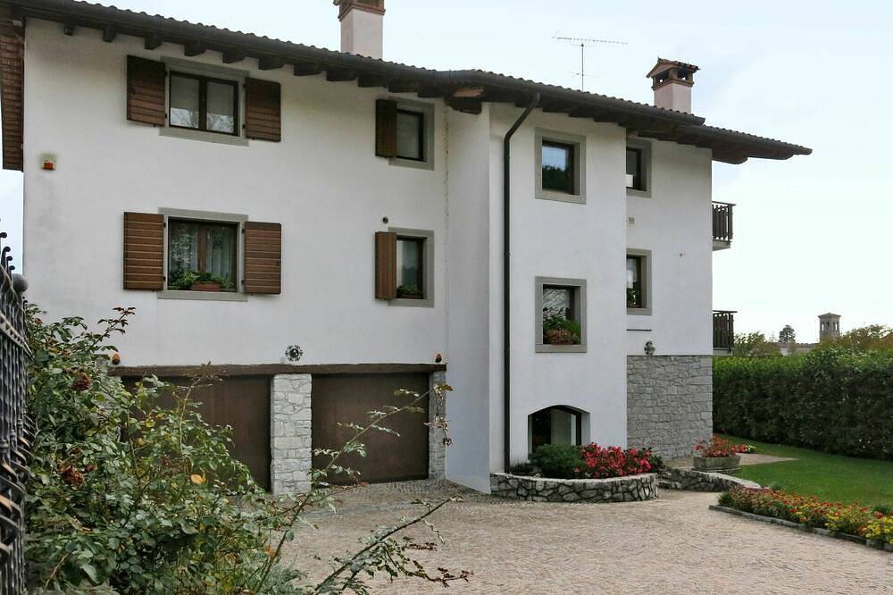 Ganze Wohnung, Schöne Wohnung für 5 Personen mit  W-Lan, Klimaanlage, Tv, Balkon und Parkplatz in Cividale del Friuli, Udine Provinz