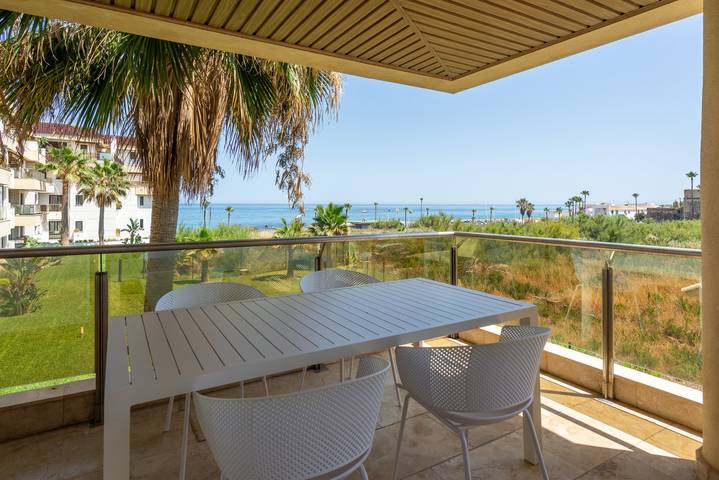 Ferienwohnung für 2 Personen, mit Terrasse und Garten sowie Pool in Manilva - 4