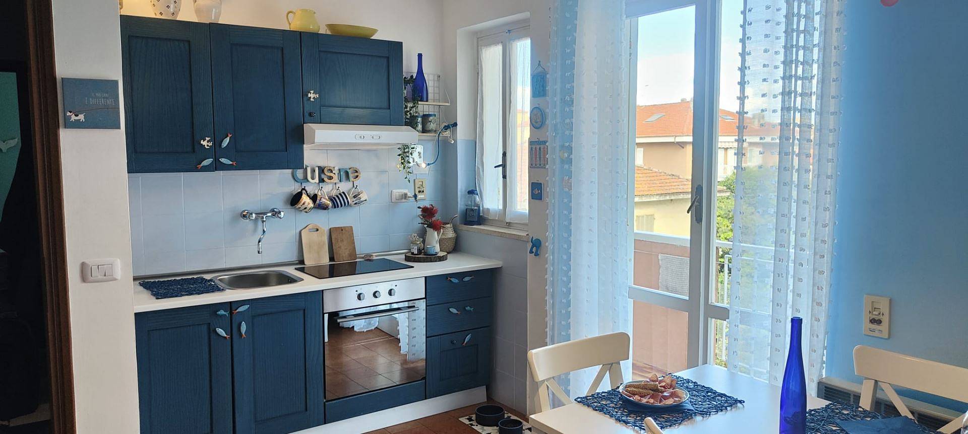 Ganze Ferienwohnung, Ferienwohnung für 3 Personen mit Balkon in San Lorenzo al Mare, Riviera di Ponente