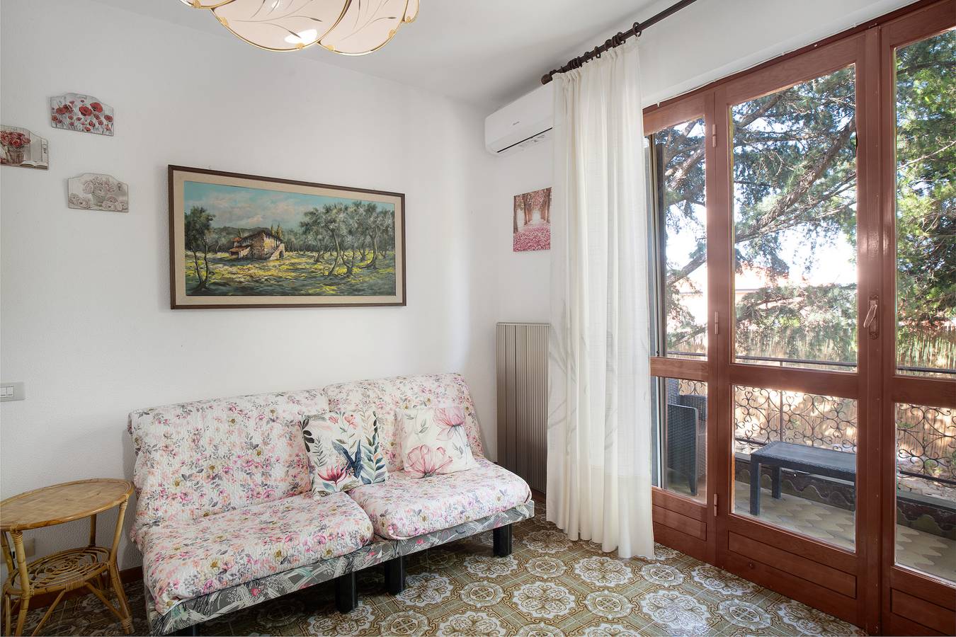 Vakantiehuis 'Casa Vacanza Le Primavere' met Uitzicht op Zee, Wi-Fi en Airconditioning in Sasso di Bordighera, Bordighera