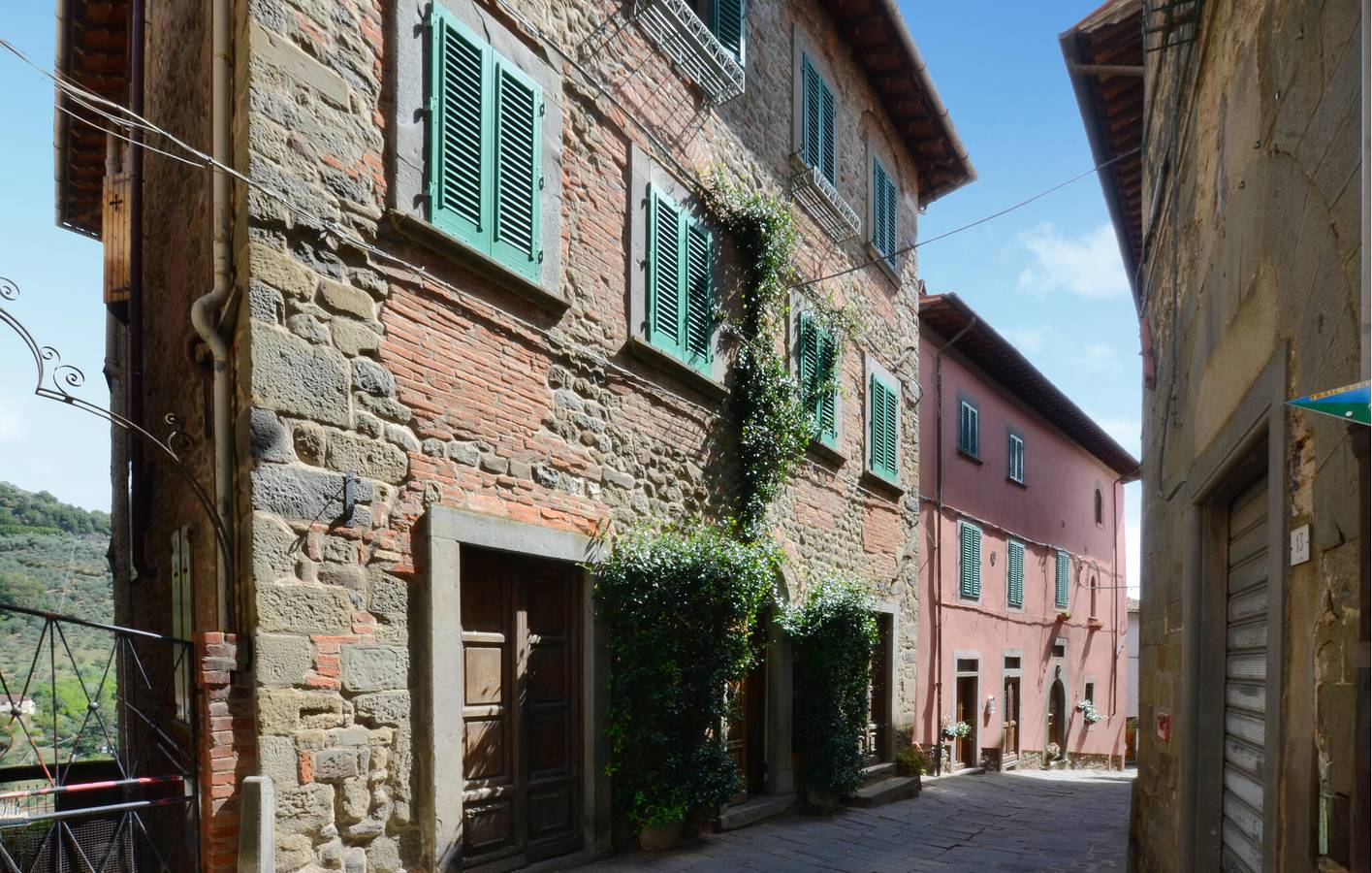 Ganze Ferienwohnung, City Center Apartment mit TV, AC, Küche & Parkplatz in Massa e Cozzile, Pistoia Provinz
