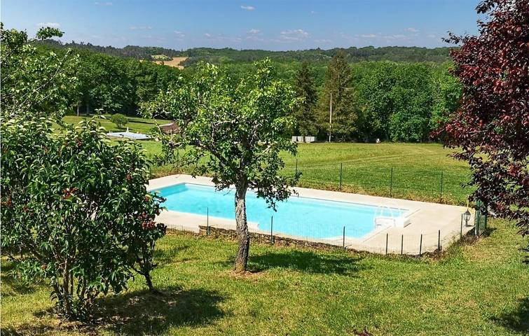 Location de vacances pour 8 personnes, avec jardin et piscine à Paunat - 2