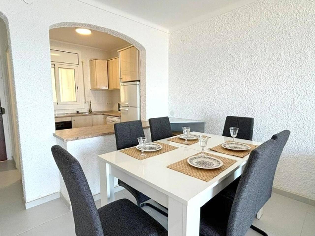 Geheel appartement, Vakantieappartement voor 6 personen met terras in Roses, Upper Empordà