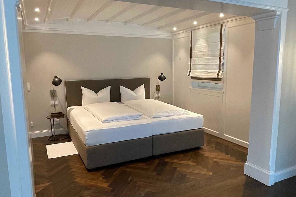 Luxury Suite - Bio Design Boutique Hotel Landhaus St. Georg in Bad Wiessee, Bavarian Alps