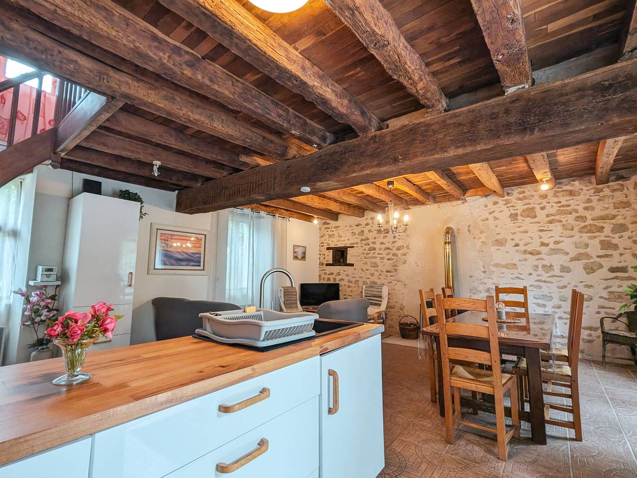 Maison avec piscine chauffée, bain nordique et grand jardin près d'Argenton-sur-Creuse in Le Menoux, Région de Châteauroux