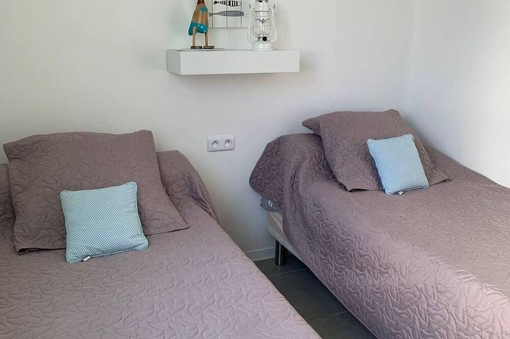 Gîte pour 4 personnes, avec balcon et jacuzzi dans la Tamarissière - 3