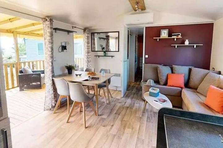 Camping pour 8 personnes à Lattes