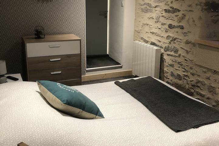 Appartement entier, Duplex les pieds dans l’eau en plein centre historique in Roscoff, Ceinture Dorée