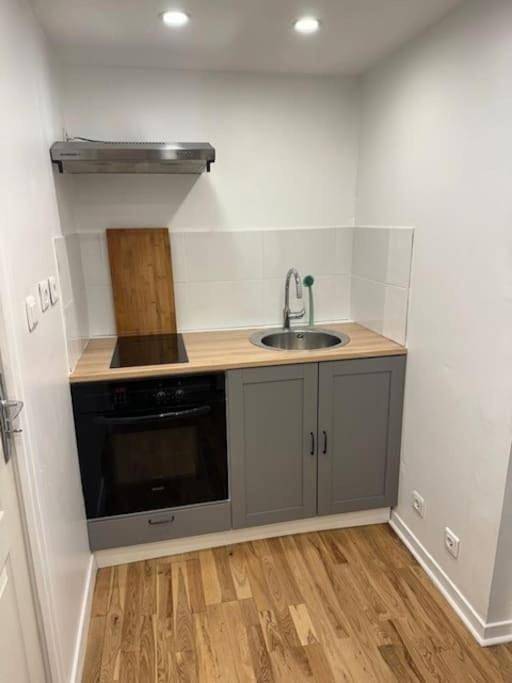 Appartement entier, One-Bedroom Apartment in Soucieu-en-Jarrest, Lyon et ses environs