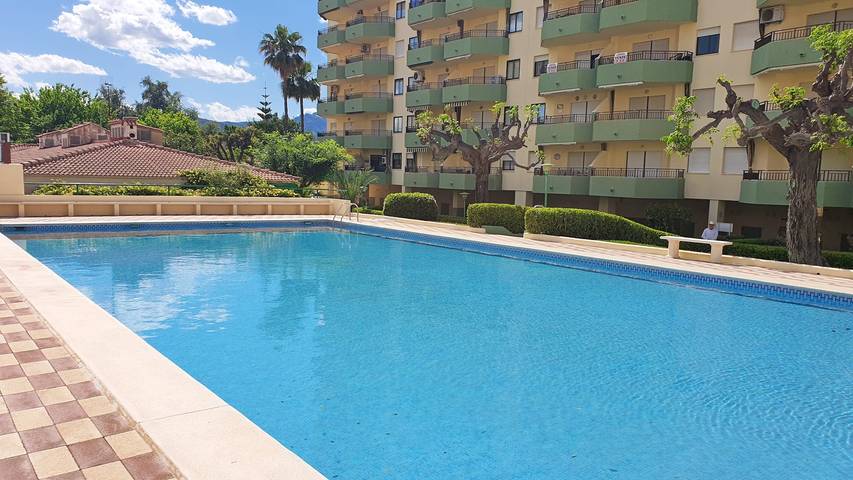 Apartamento para 5 personas, con balcón y jardín en Gandía