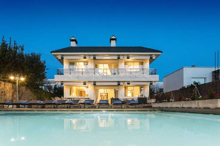 Holiday rental for 18 people, with hot tub in Sitges
