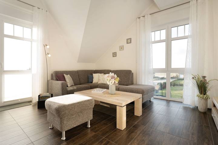 Ferienwohnung für 2 Personen, mit Balkon und Seeblick, kinderfreundlich in Neue Tiefe - 2