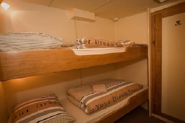 Péniche pour 13 personnes, avec terrasse, animaux acceptés à Leiden - 2