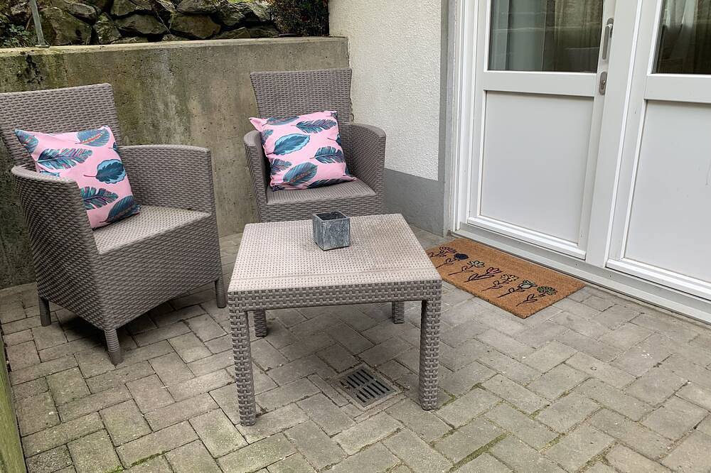 Ganze Wohnung, Moderne Ferienwohnung mit eigener Terrasse in Arnsberg, Hochsauerlandkreis