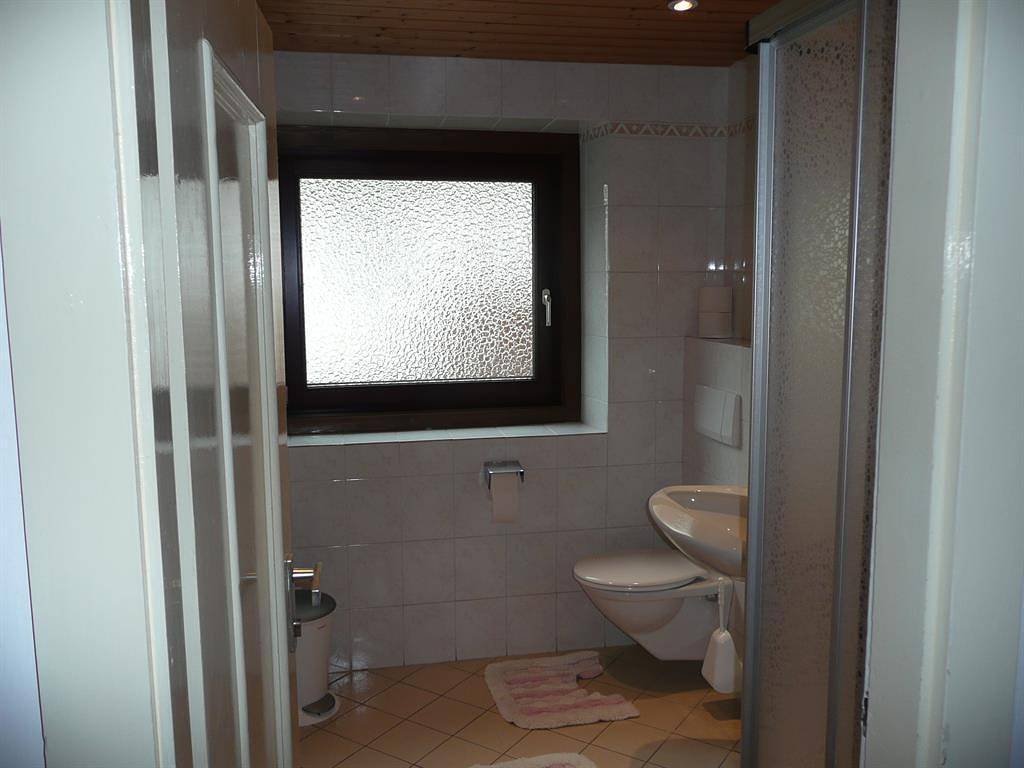 Ganze Ferienwohnung, Dreibettzimmer mit Gemeinschaftsbadezimmer in Weißkamm, Vent