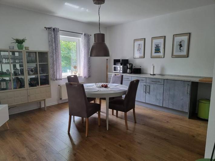 Ferienwohnung für 5 Personen, mit Balkon und Seeblick sowie Ausblick in Lalendorf - 3