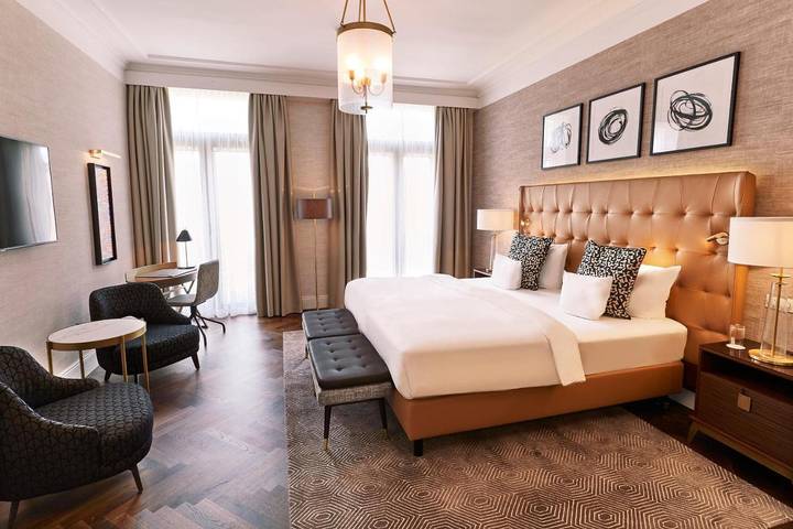 Hotel, mit Balkon und Terrasse sowie Sauna und Seeblick in Düsseldorf und Umgebung - 3