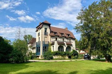 Gîte pour 20 personnes, animaux acceptés à Flogny-la-Chapelle
