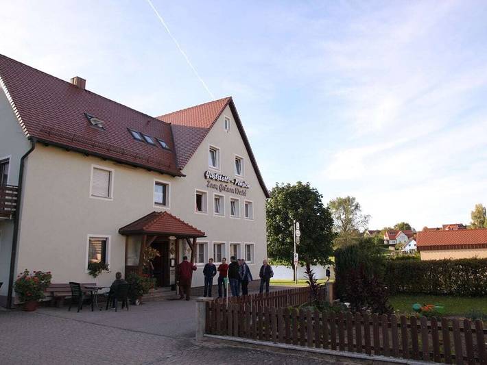 Karpfenhaus - Hofweiher in Feuchtwangen, Romantische Straße