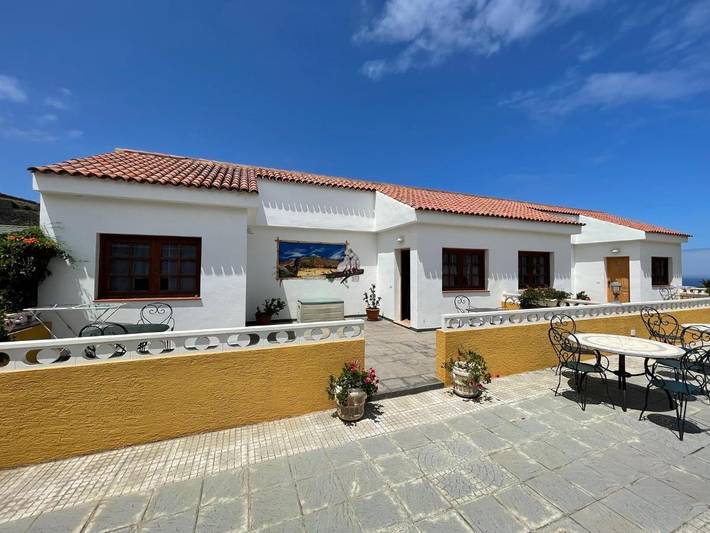 Hotel para 4 personas, con piscina y vistas además de sauna y jardín, Se admiten mascotas en San Juan de la Rambla - 3