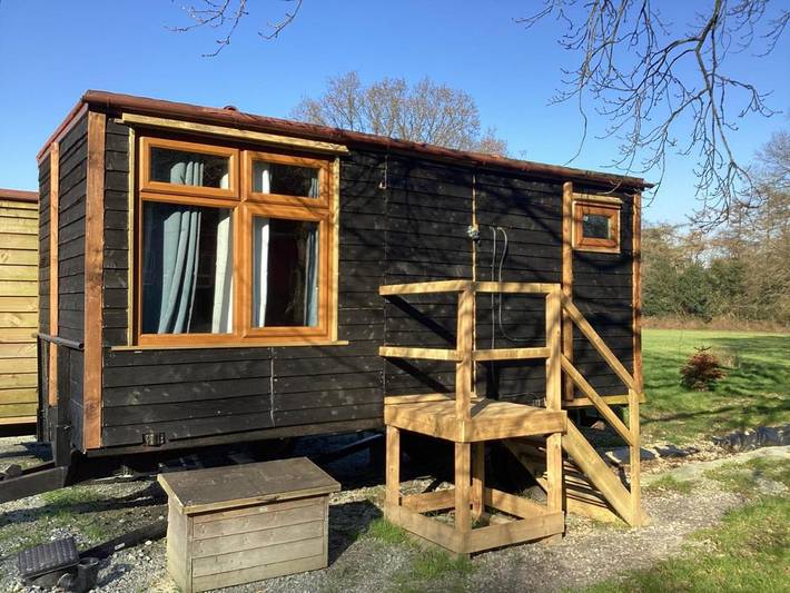 B&b voor 2 personen, with terras and tuin as well as uitzicht in Kent