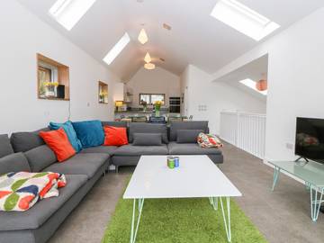 Cottage for 8 People in Menai Bridge, Isle of Anglesey, Photo 4