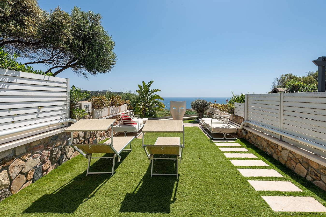 Ferienhaus 'Villa Acquamarina' mit Meerblick, Garten, Terrasse und Wlan in Punta Molentis, Simius