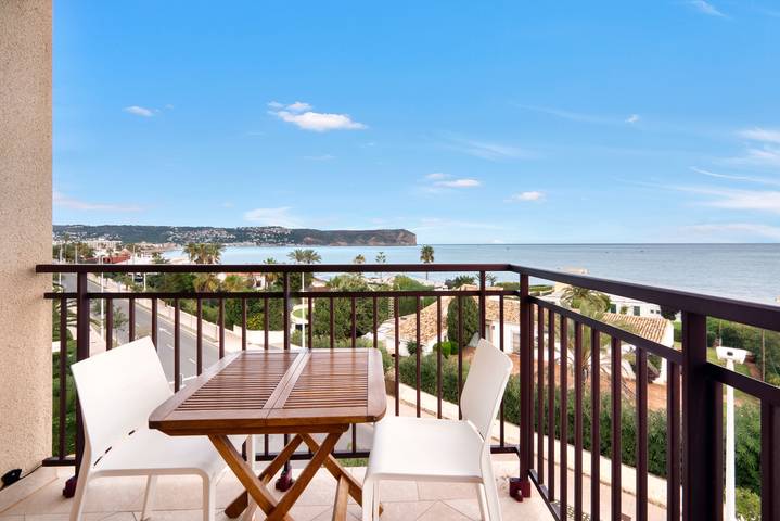 Location de vacances pour 8 personnes, avec jardin et balcon à Playa del Arenal