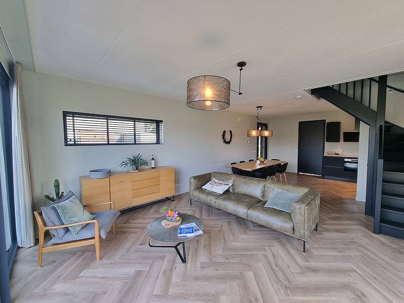 Vakantiefriesland — Luxus-Wasservilla in Balk mit privatem Steg in Balk, Ijsselmeer