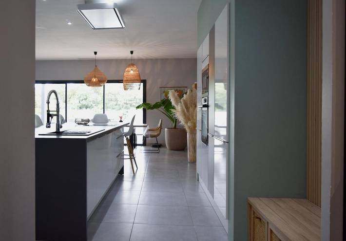 Location de vacances pour 5 personnes, avec jardin et piscine ainsi que terrasse et vue à Beaulieu (Hérault) - 2