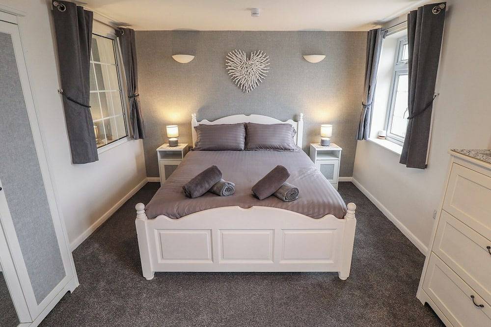 Jacob'S Retreat, pet friendly, with a garden in Chapel St Leonards in Anderby, Lincolnshire