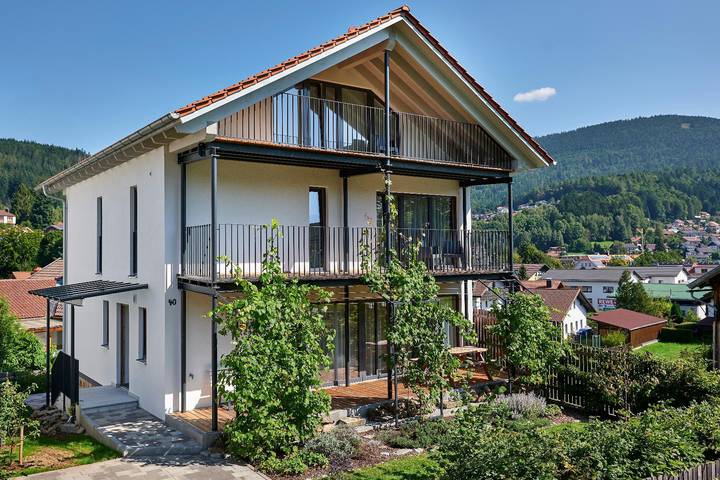 Hütte für 6 Personen, mit Balkon/Terrasse und Terrasse sowie Garten und Sauna in Bodenmais