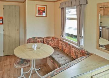 Glamping for 6 People in Clarach Bay, Ceredigion, Photo 2
