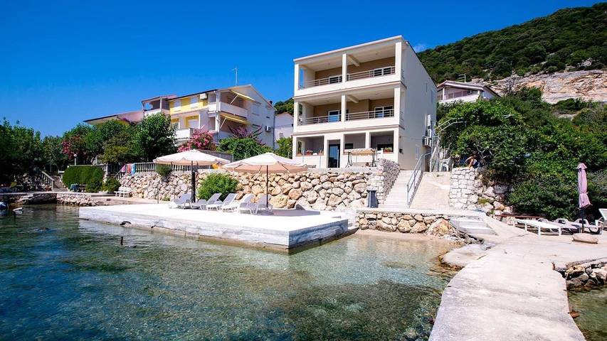 Boot für 4 Personen, mit Garten und Balkon in Kroatien