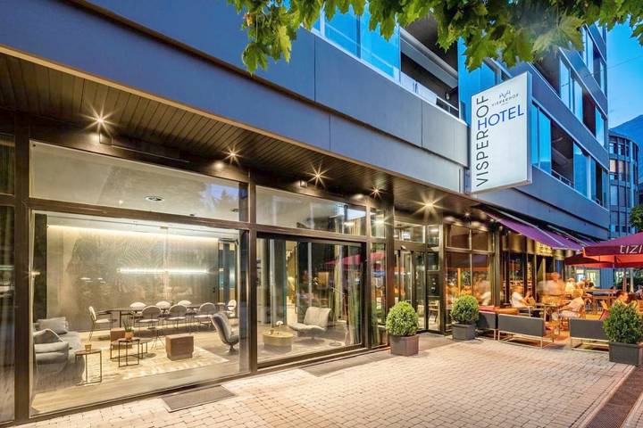 Hotel für 2 Personen, mit Terrasse in Visp