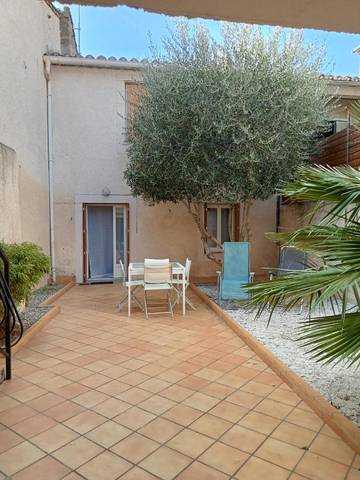 Gîte pour 6 personnes, avec jardin à Villegailhenc