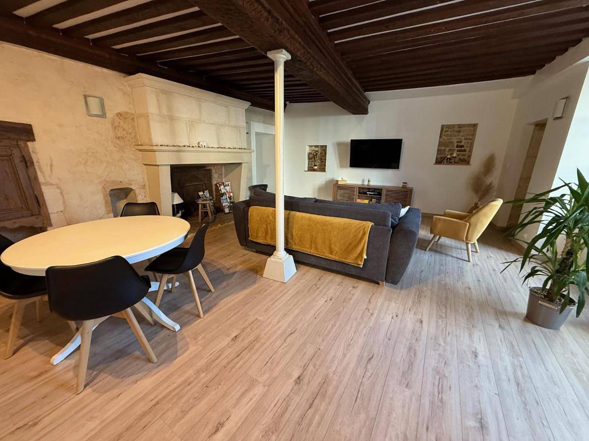 Appartement entier, One-Bedroom Apartment in Langres, Haute-Marne